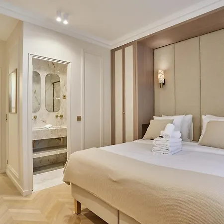 In The Marais With Air-conditioned By Studioprestige *