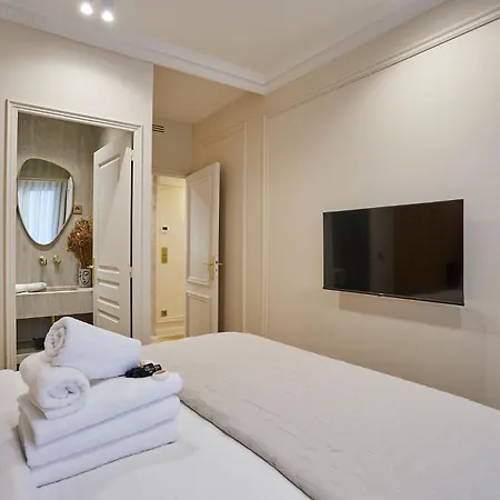 In The Marais With Air-conditioned By Studioprestige 公寓