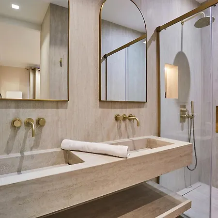 In The Marais With Air-conditioned By Studioprestige