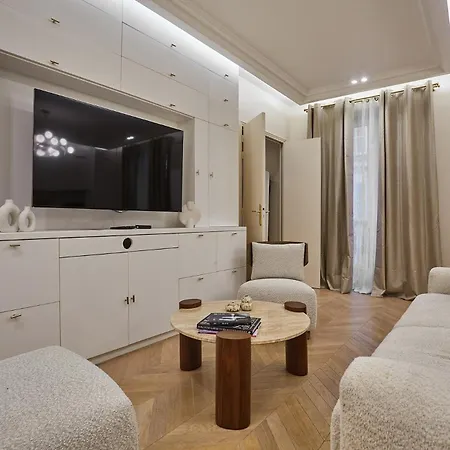 Apartment In The Marais With Air-conditioned By Studioprestige
