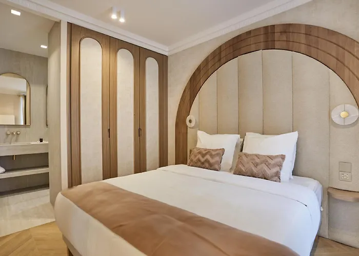 In The Marais With Air-conditioned By Studioprestige *