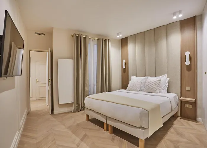 Апартаменты In The Marais With Air-conditioned By Studioprestige Париж