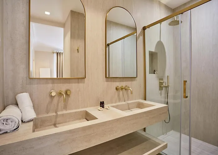 In The Marais With Air-conditioned By Studioprestige